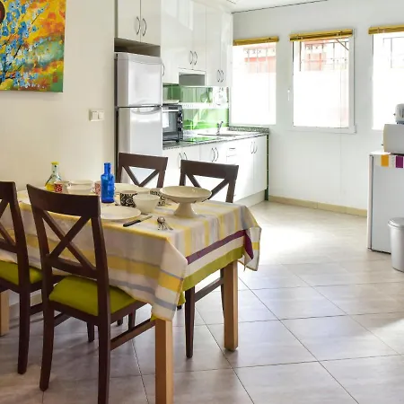 Caseta Blanqueta By Interhome شقة دينايا